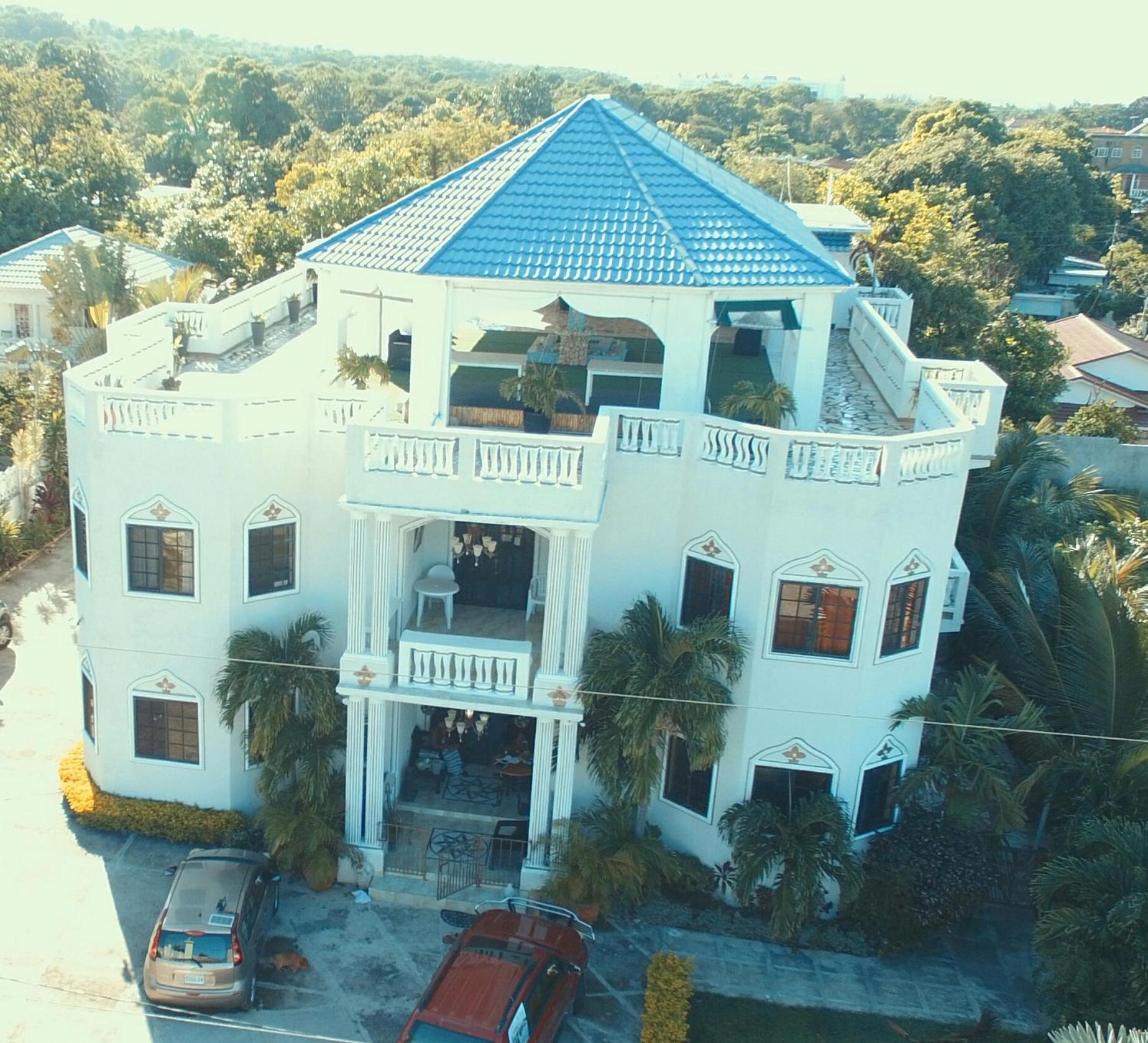 Little Savoy Guest House New รันอเวย์เบย์ ภายนอก รูปภาพ