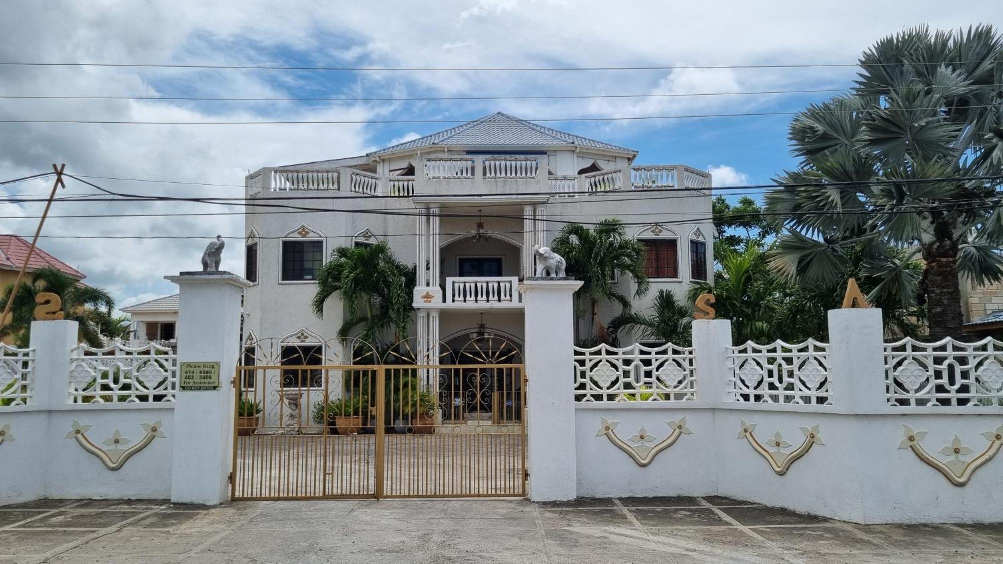 Little Savoy Guest House New รันอเวย์เบย์ ภายนอก รูปภาพ